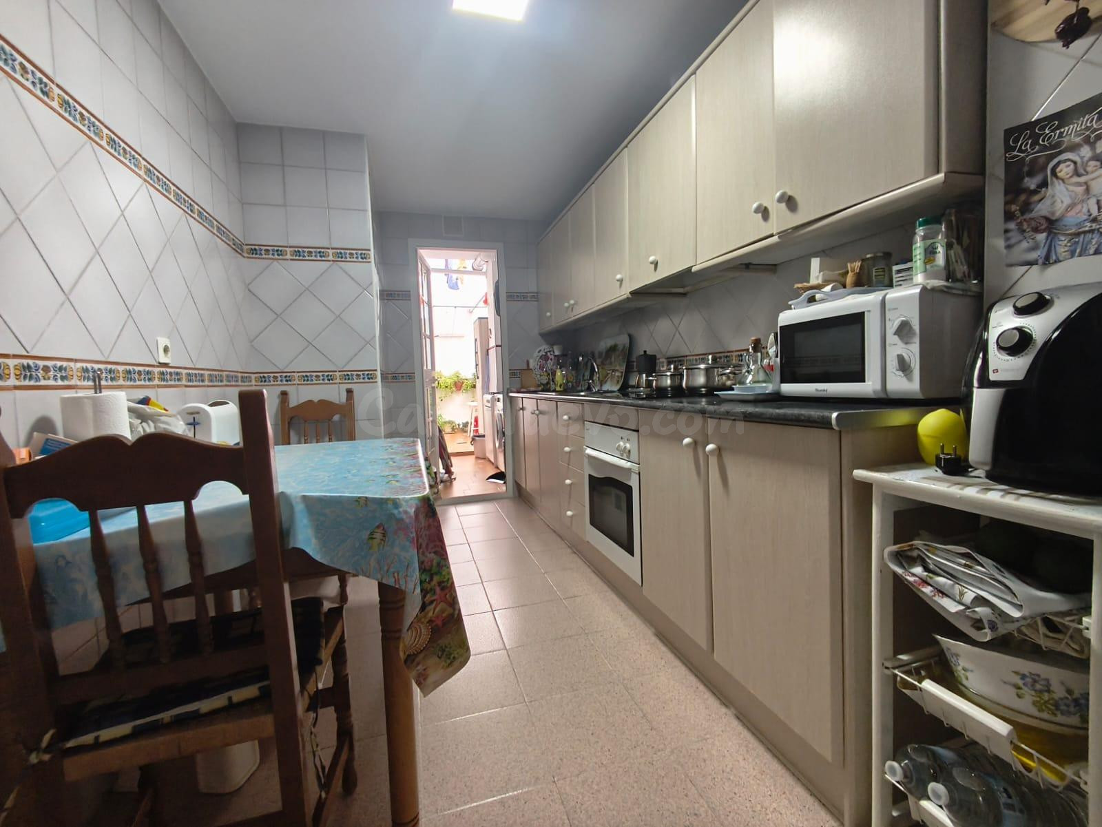 ¡NUEVA OPORTUNIDAD EN LOS BARRIOS! - foto 4