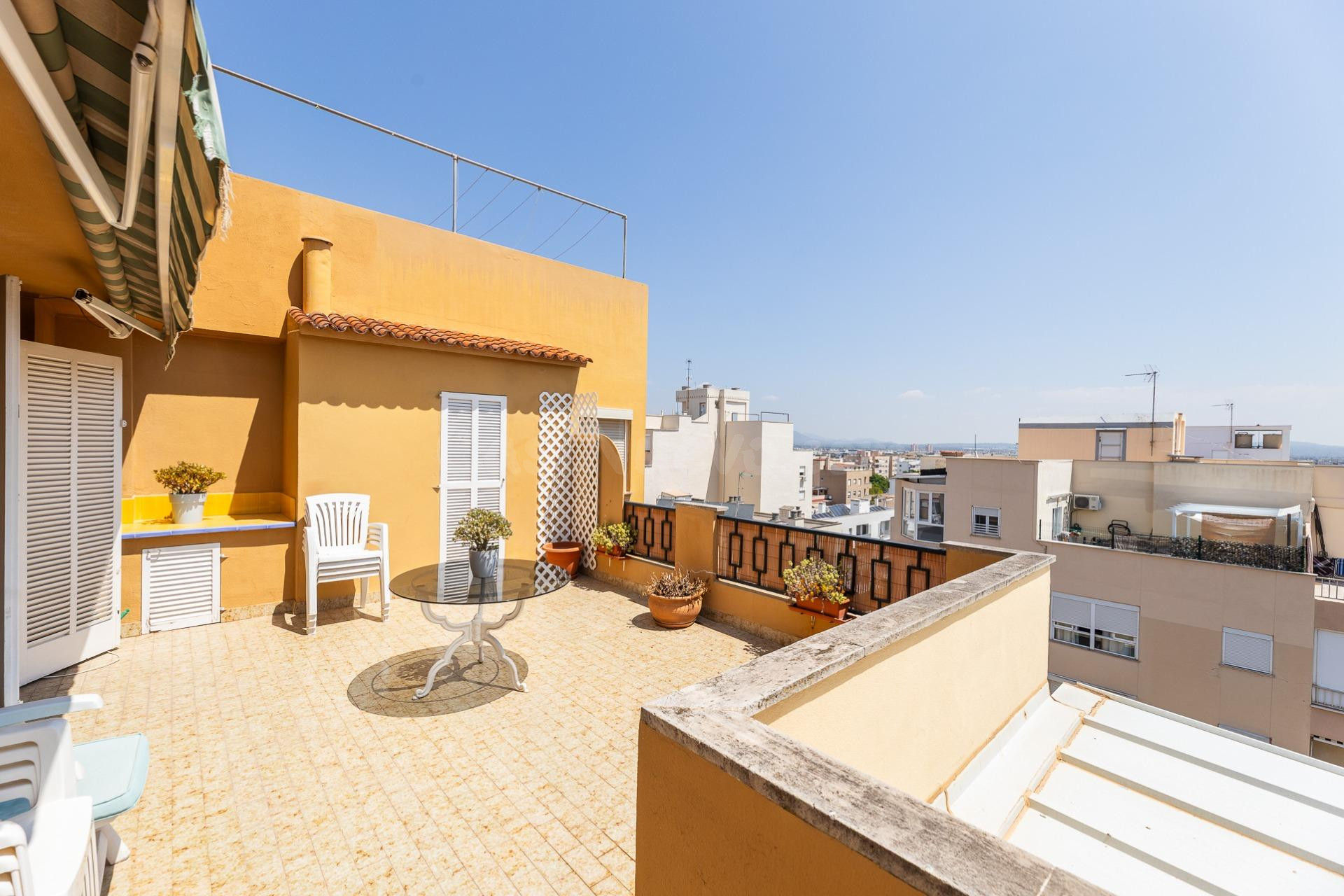 Sobreático con terraza en planta. - foto 3