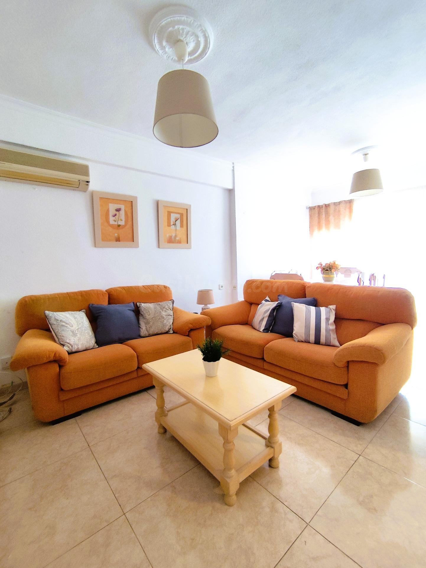 Amplia vivienda con garaje en una de las zonas más cómodas de Algeciras