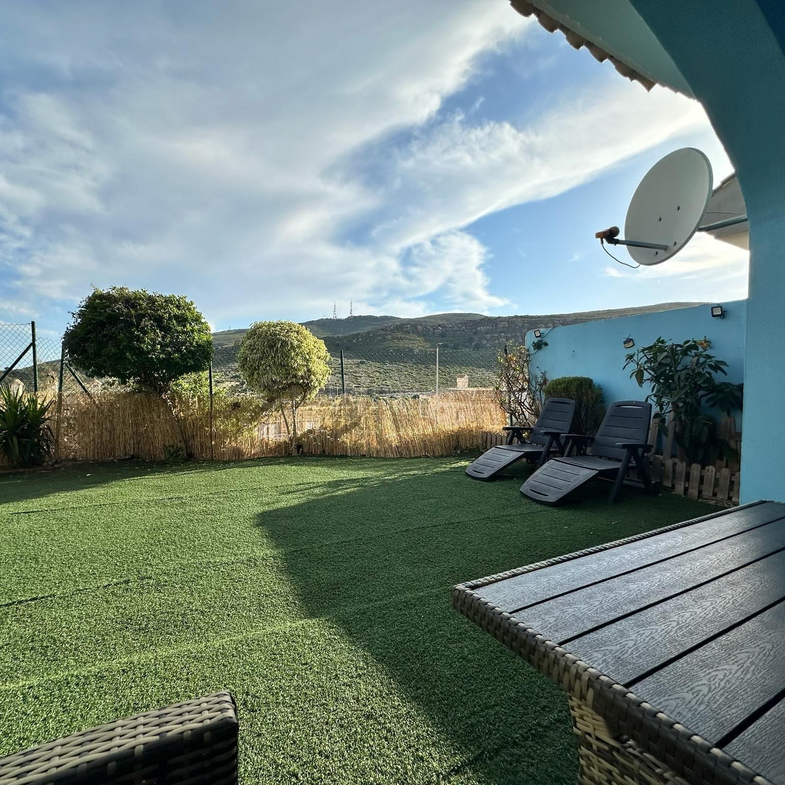 Exclusiva planta baja con espectacular espacio exterior en Vistahermosa - foto 5