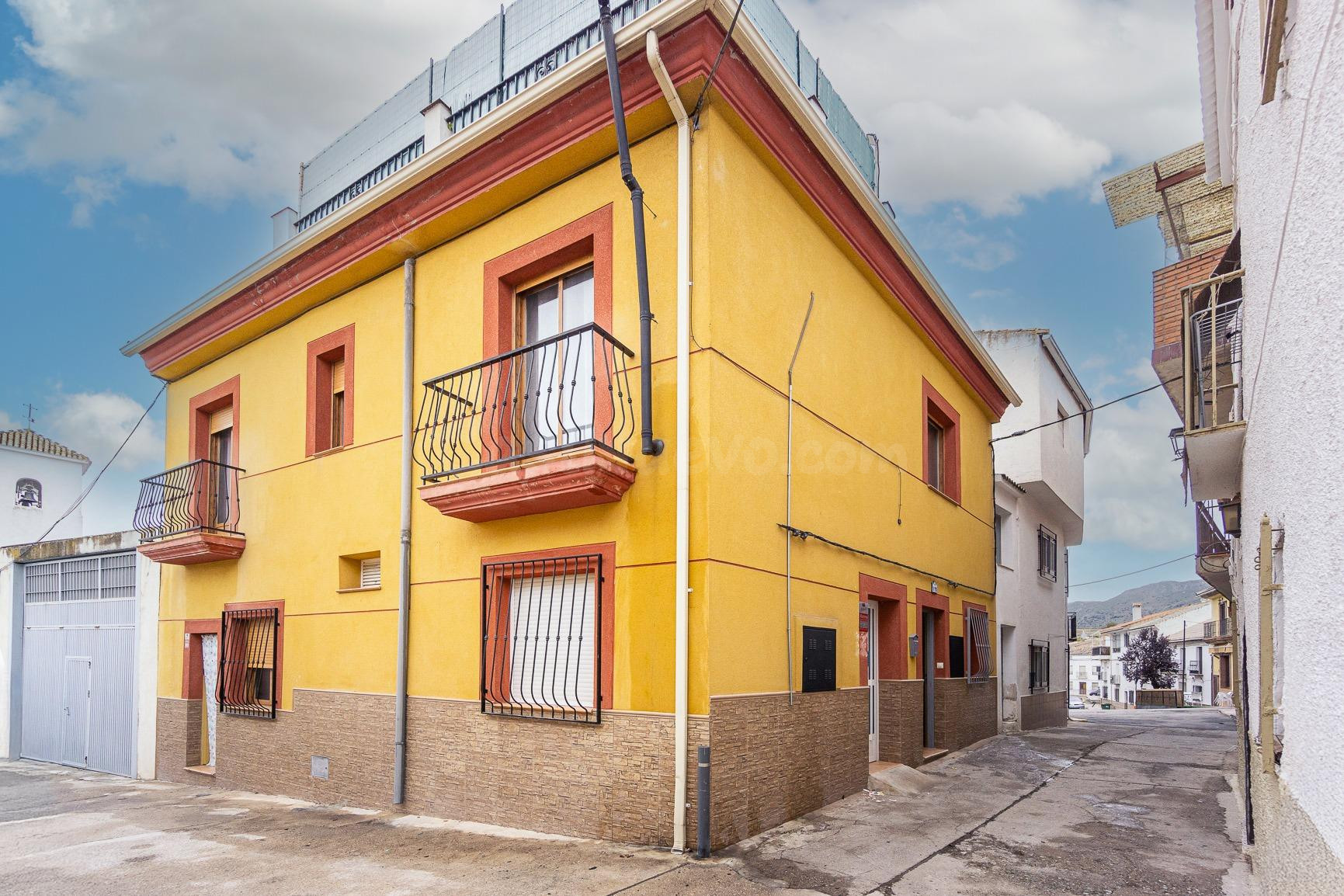 CASA CON NEGOCIO EN MONTILLANA - foto 3
