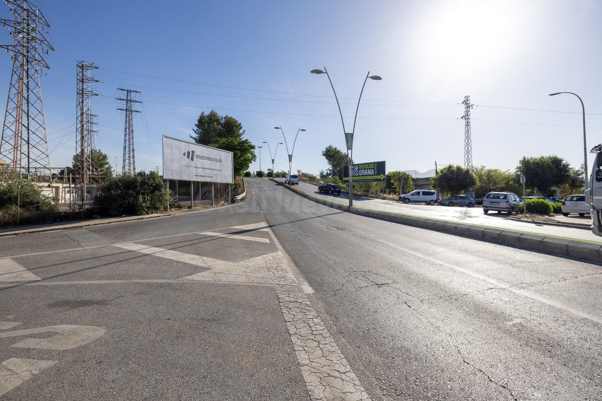 ¡Oportunidad Única! Amplia Nave Industrial en Albolote