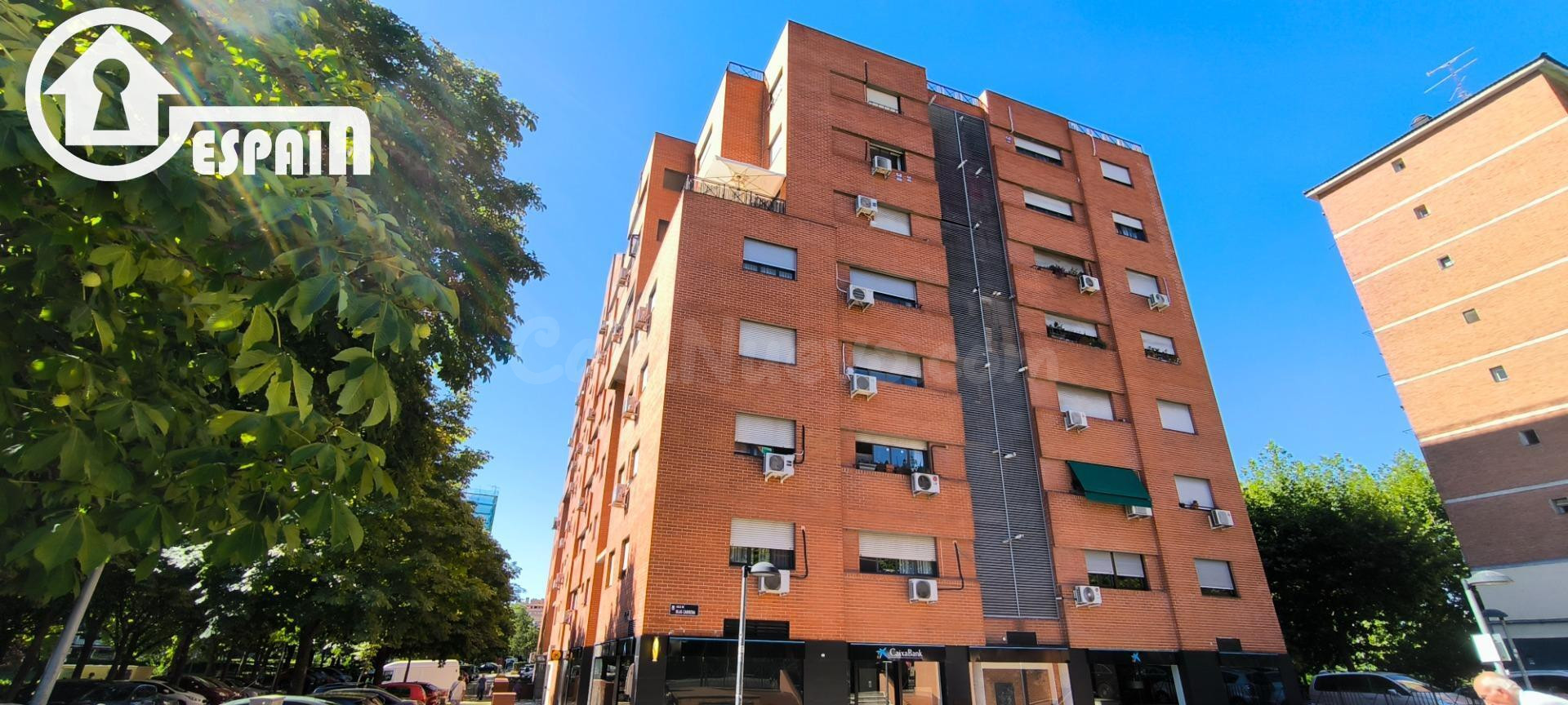 PISO DE 2 DORMITORIOS CON ASCENSOR