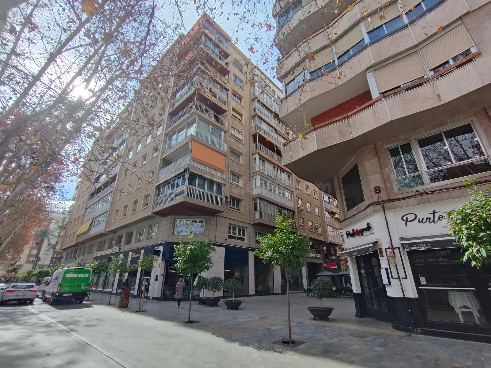 Alquiler de Oficina en Avenida Alfonso X el Sabio, Murcia