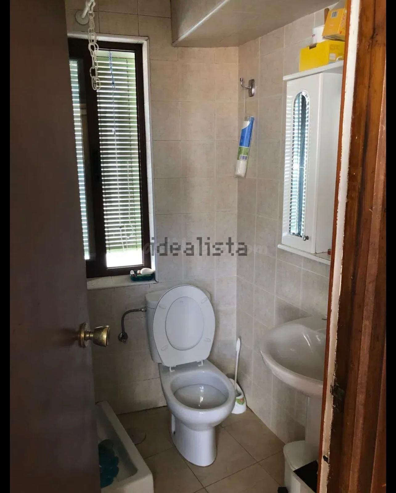 Piso ático para estudiantes en el Albaicín - foto 3