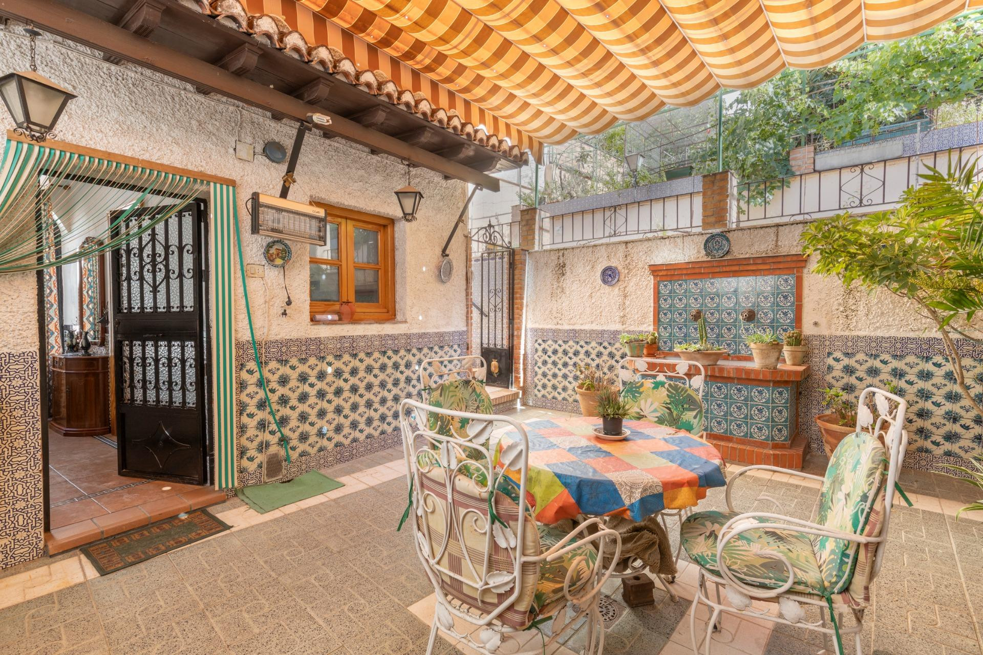 PRECIOSA CASA EN EL BARRIO DEL ALBAICÍN - foto 2