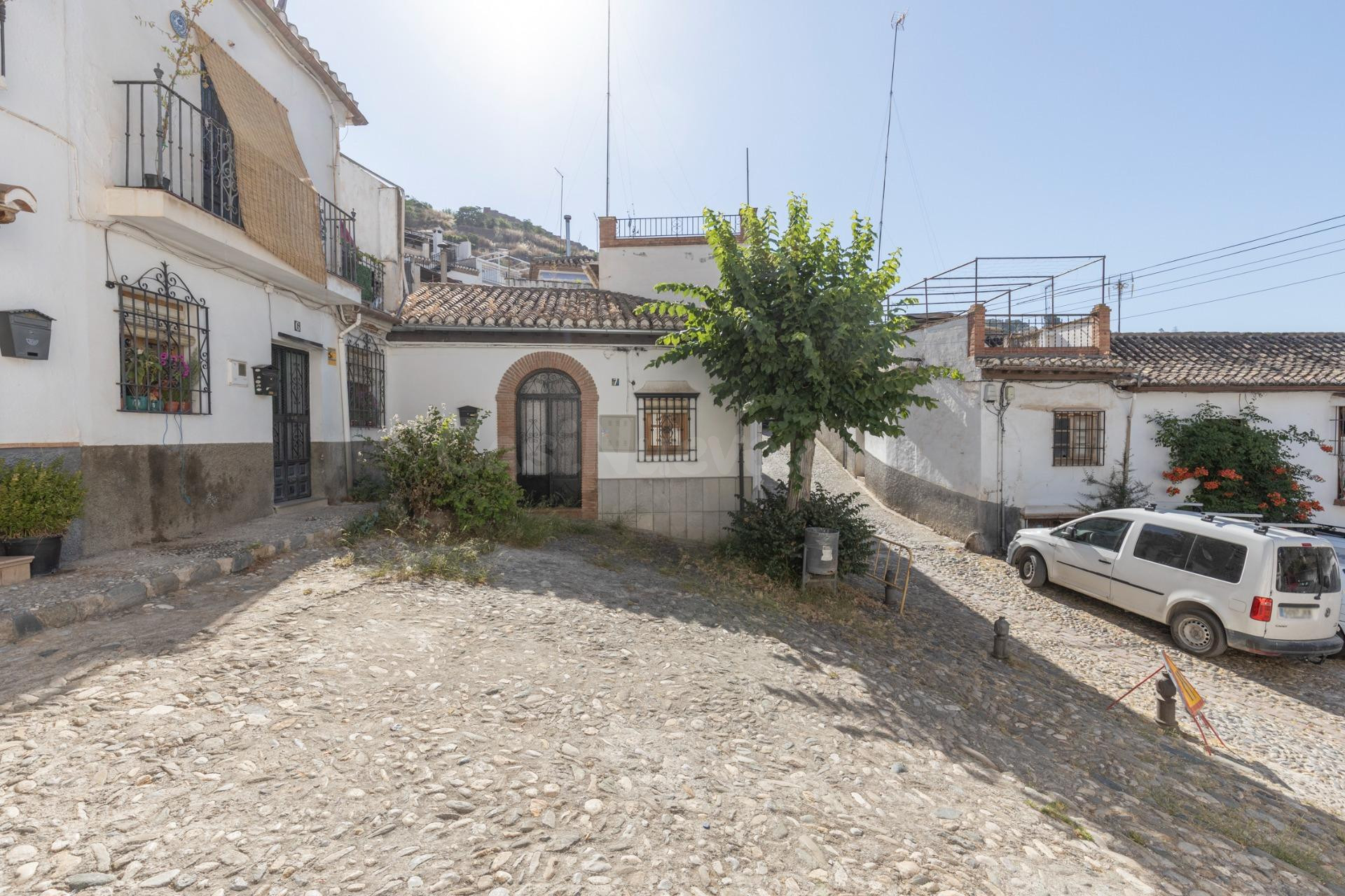 PRECIOSA CASA EN EL BARRIO DEL ALBAICÍN - foto 4
