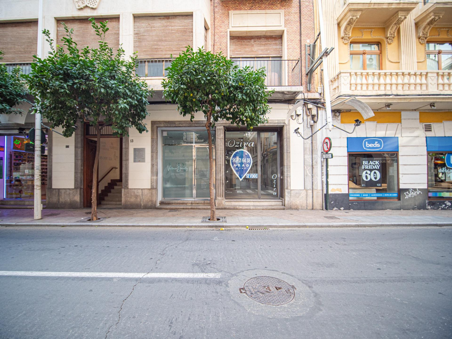 LOCAL COMERCIAL EN CALLE ALEJANDRO SEIQUER