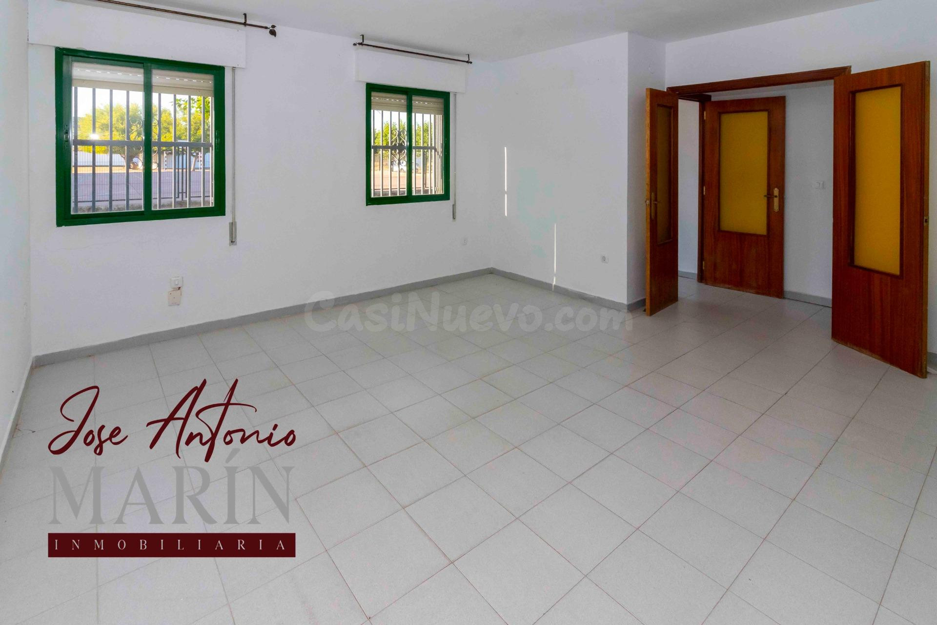 Casa adosada dúplex en Valdelacalzada con 50m de patio - foto 4
