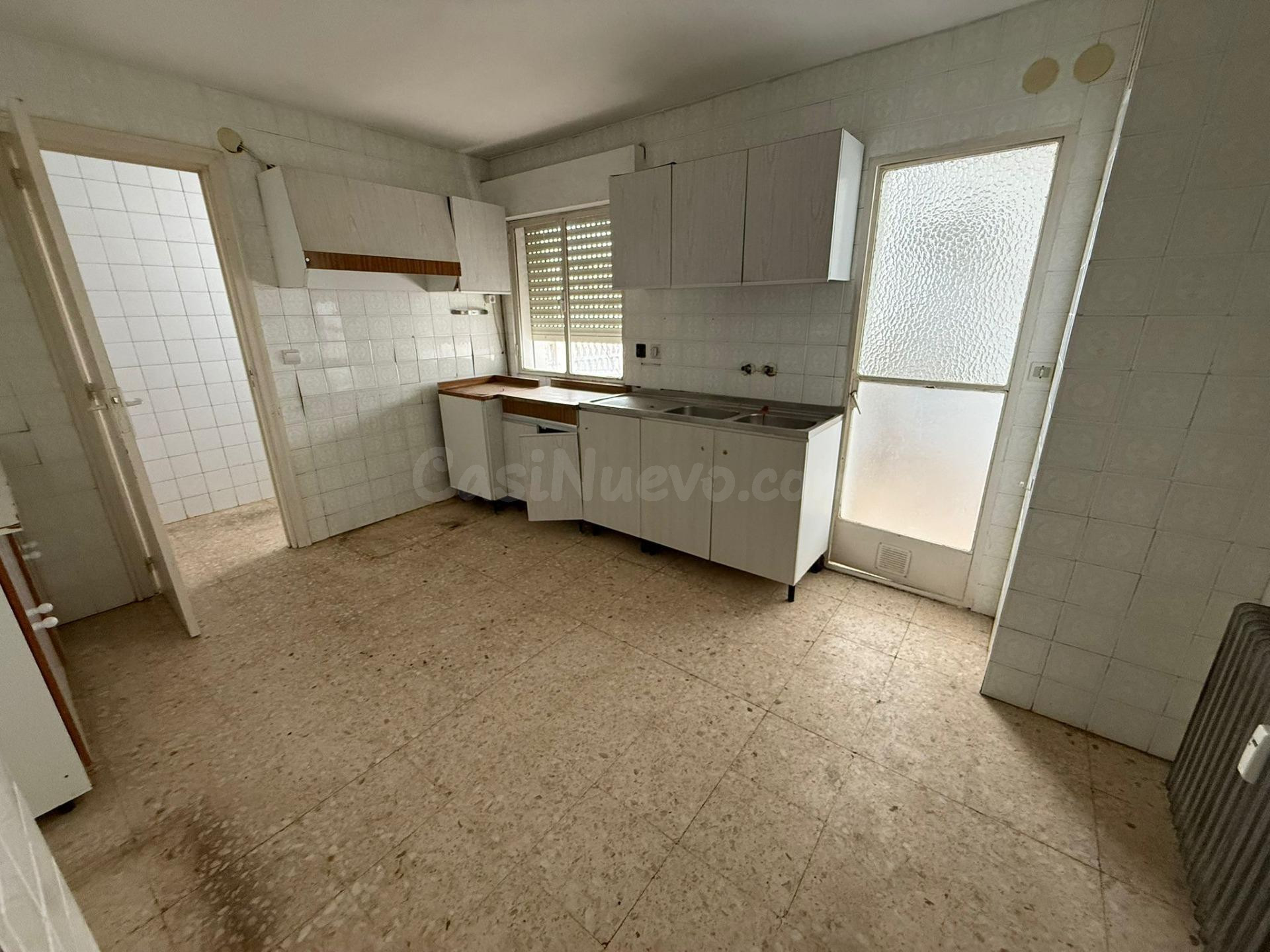 ¡¡OCASIÓN PISO PARA REFORMAR EN ZONA CENTRO!! - foto 4