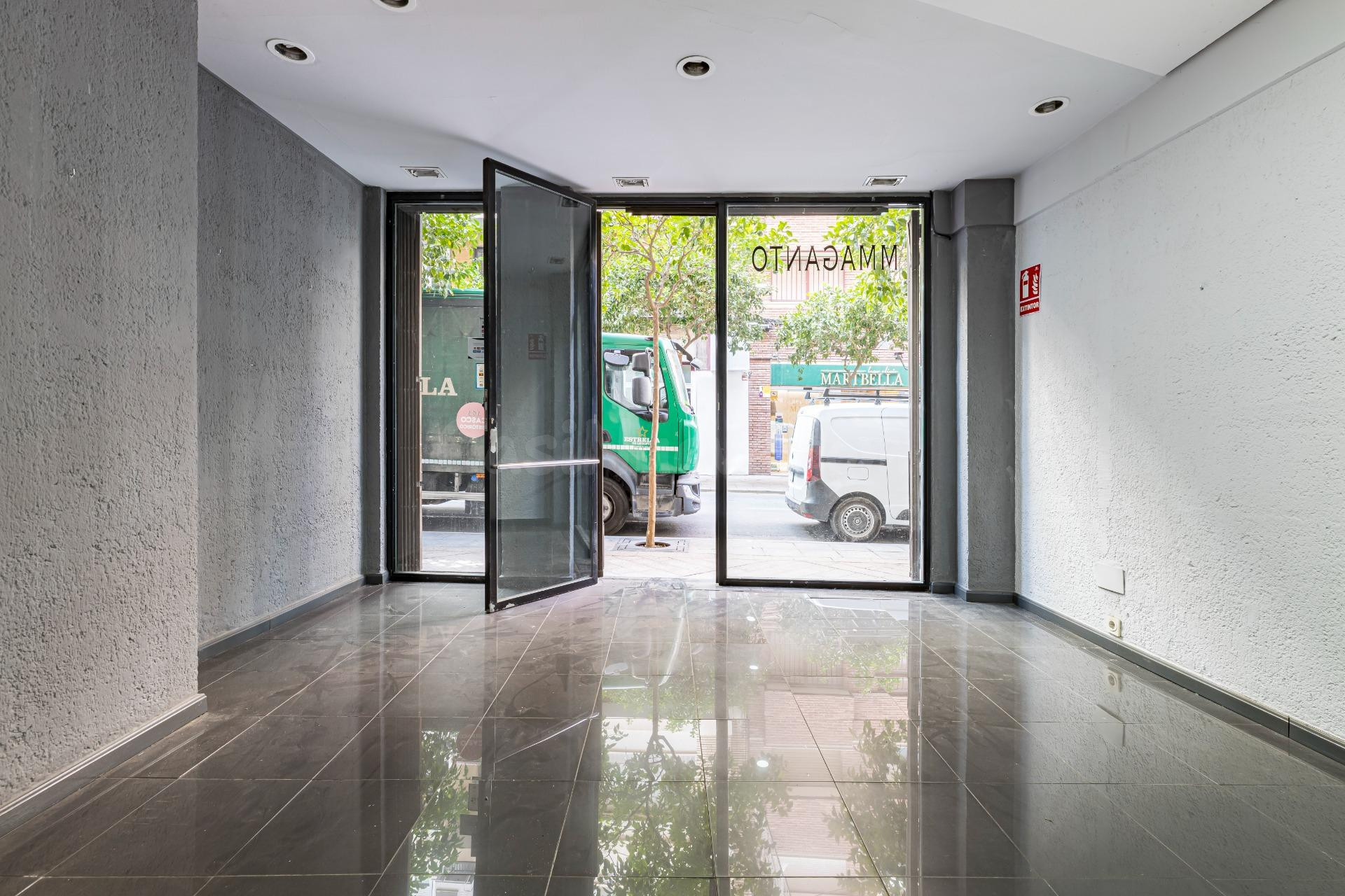 Local comercial en pleno centro, zona Correos – Murcia - foto 2