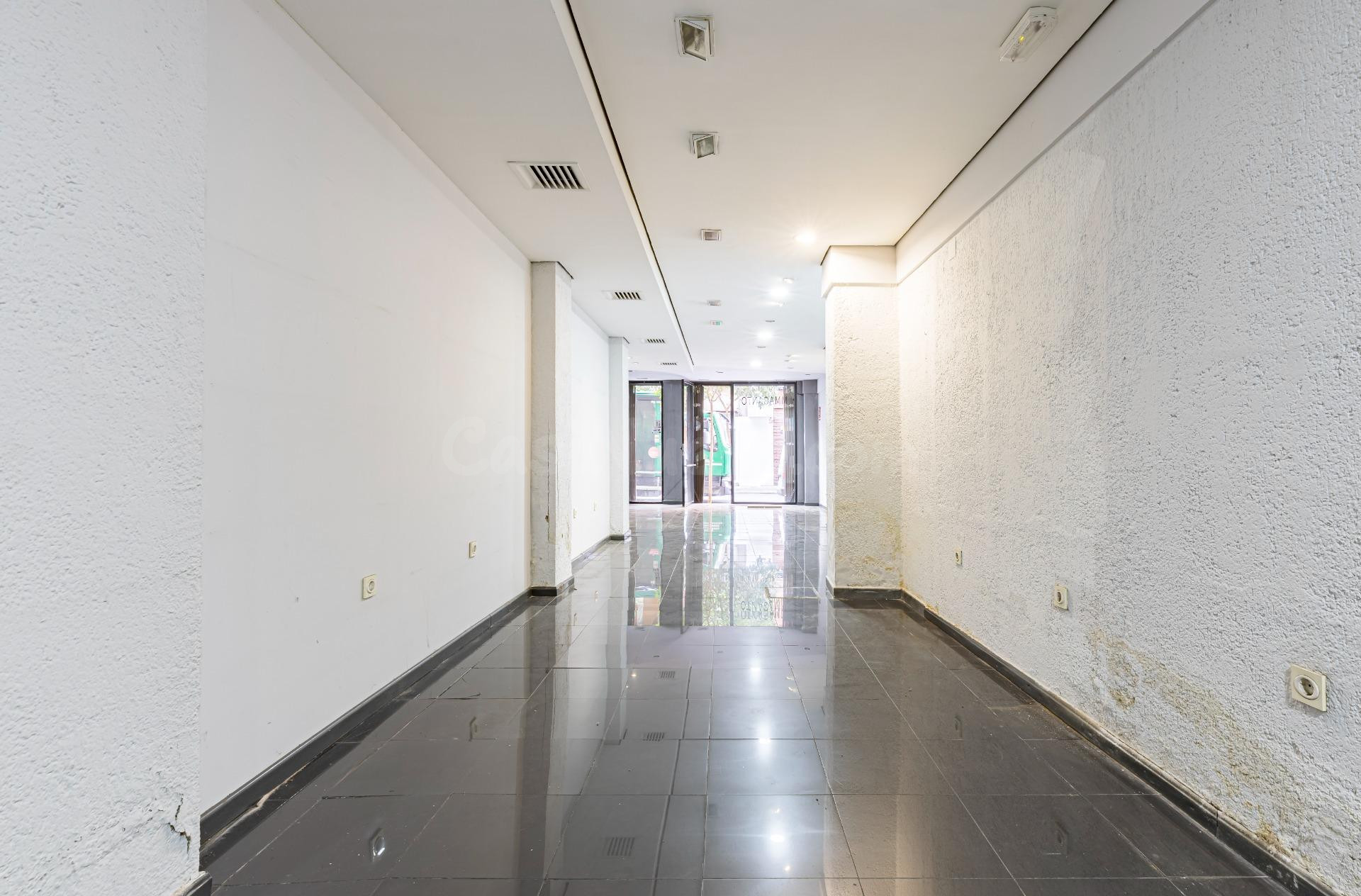 Local comercial en pleno centro, zona Correos – Murcia - foto 5