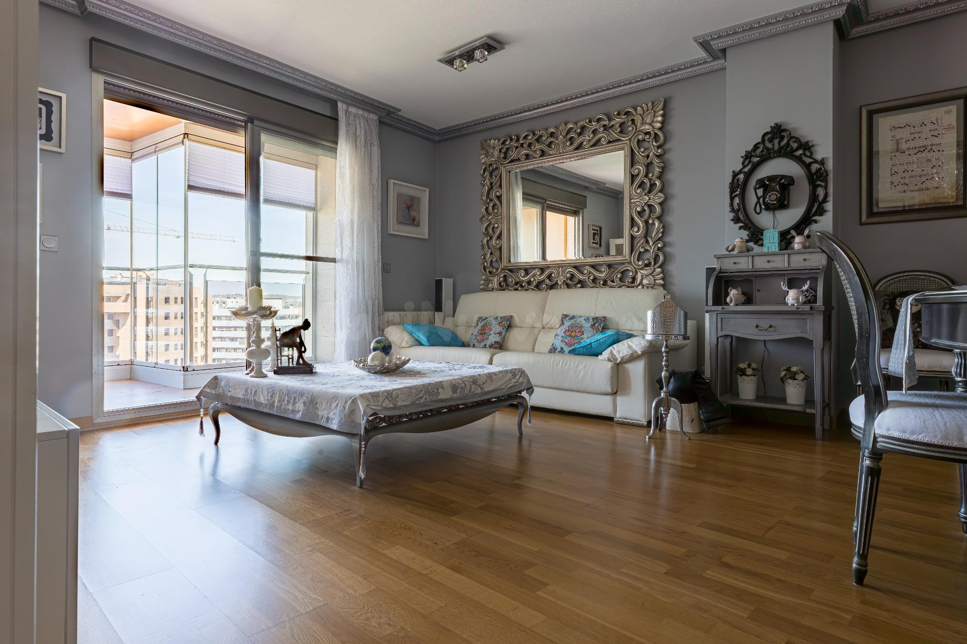 ESPECTACULAR VIVIENDA EN AVENIDA JUAN DE BORBÓN - foto 2