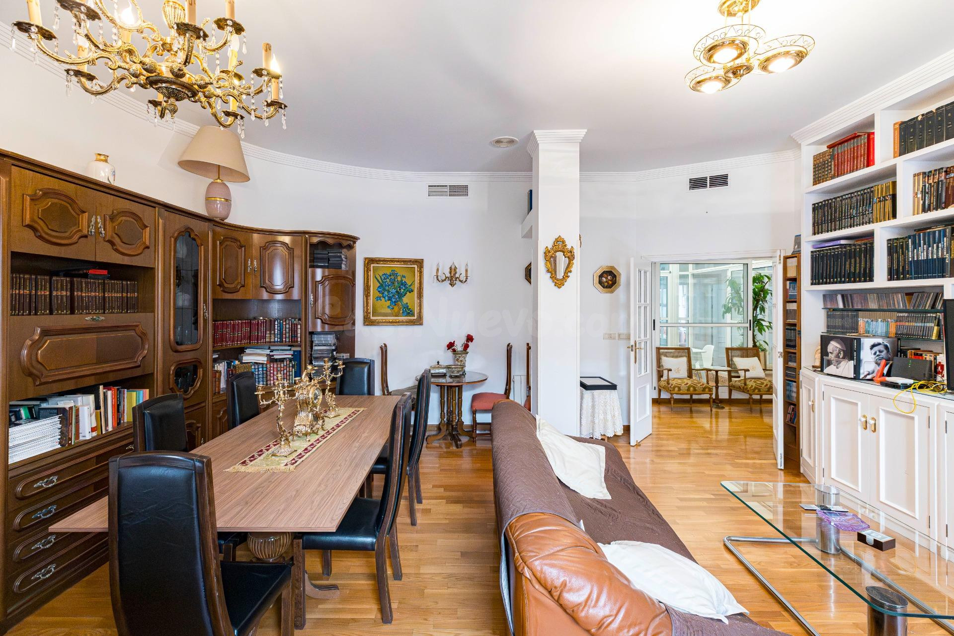 Exclusiva vivienda con garaje a unos pasos de la Catedral - foto 3