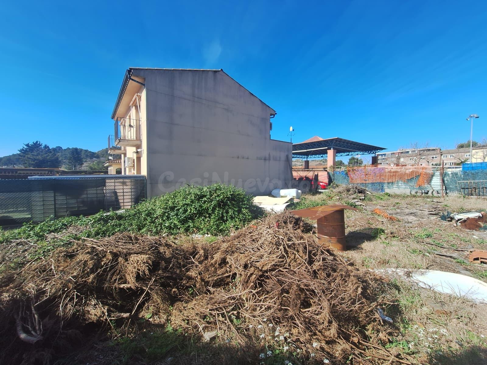 Parcel·la edificable de 252 m2 en zona privilegiada de La Po - foto 4