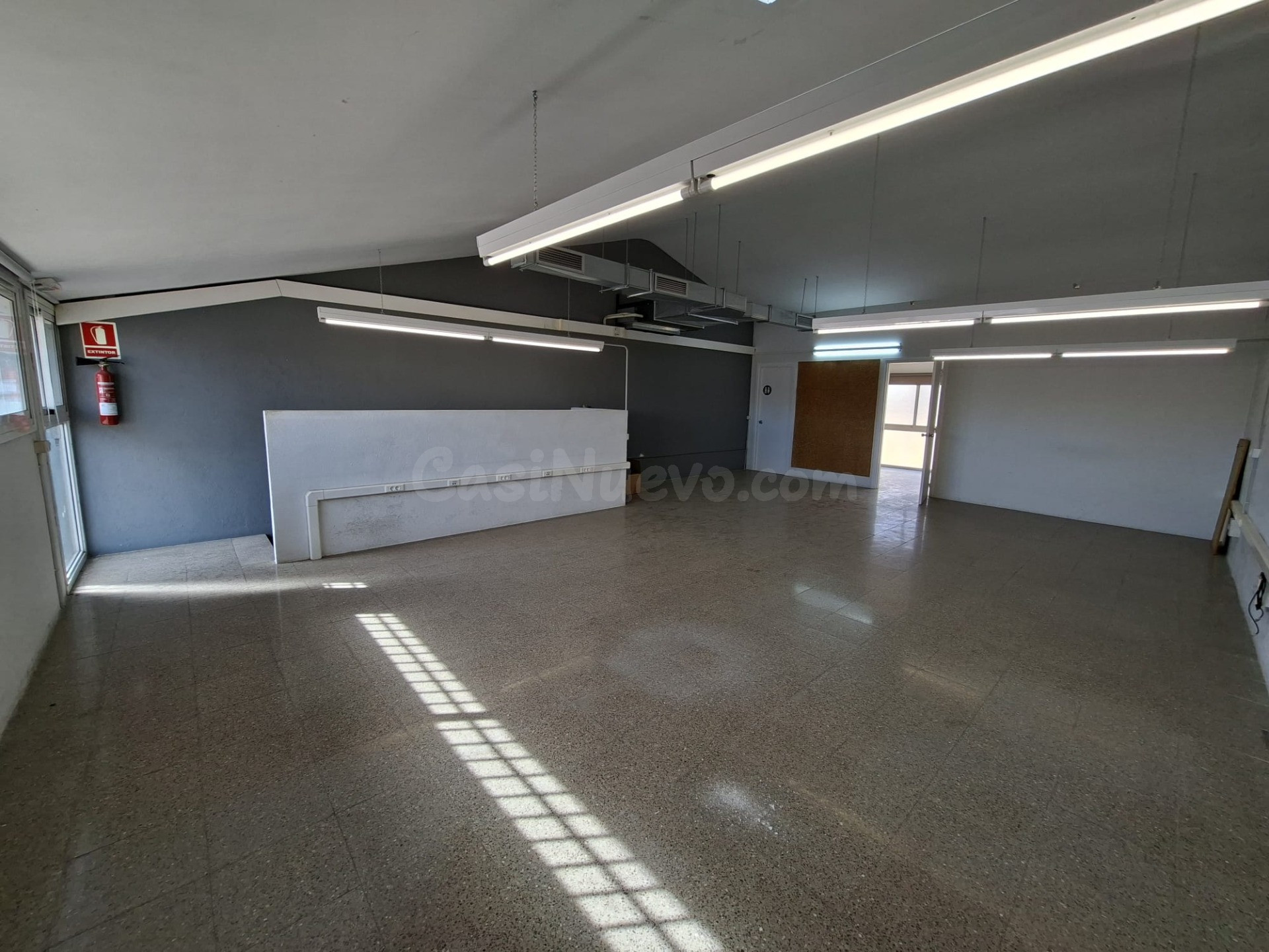 Edifici comercial en lloguer al Poble Sec – Igualada - foto 5