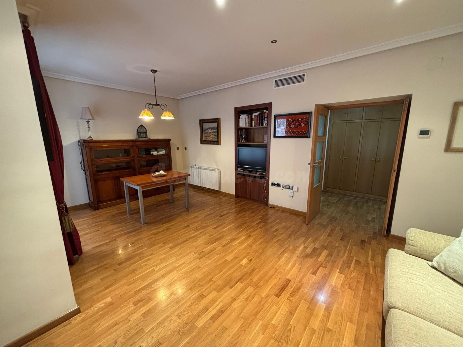 Piso en alquiler en el centro de Murcia, calle José Antonio  - foto 4