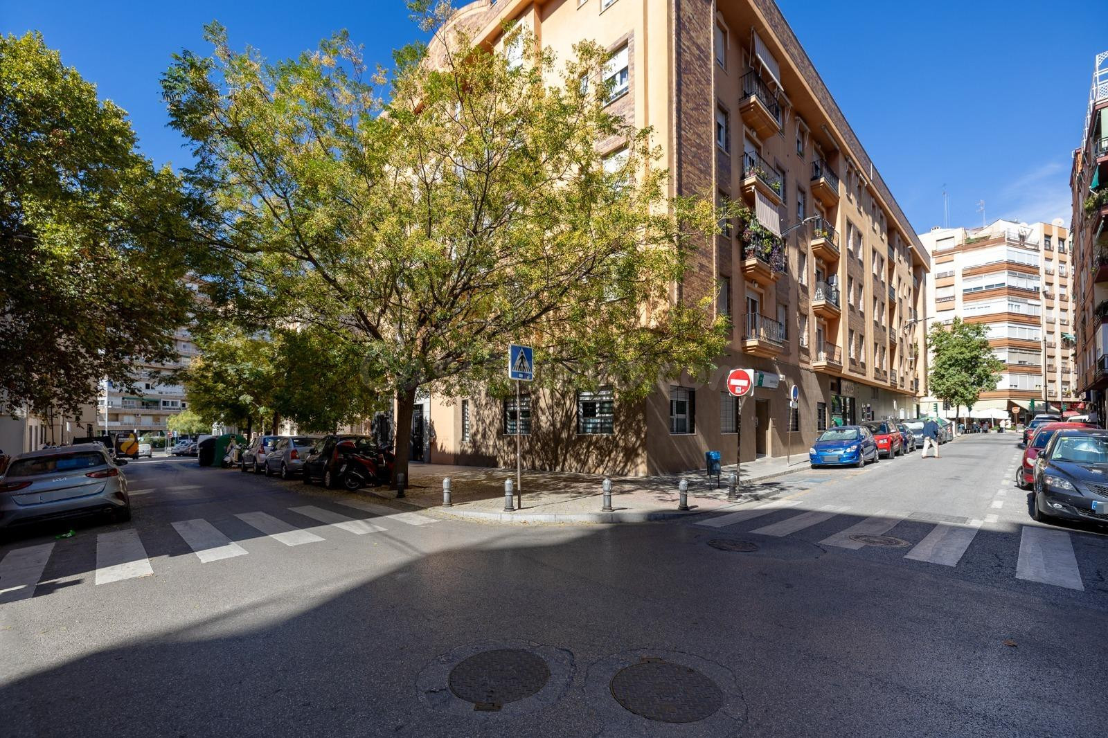 Encantador Piso en zona Alhamar, Granada - Perfecto para Tu 