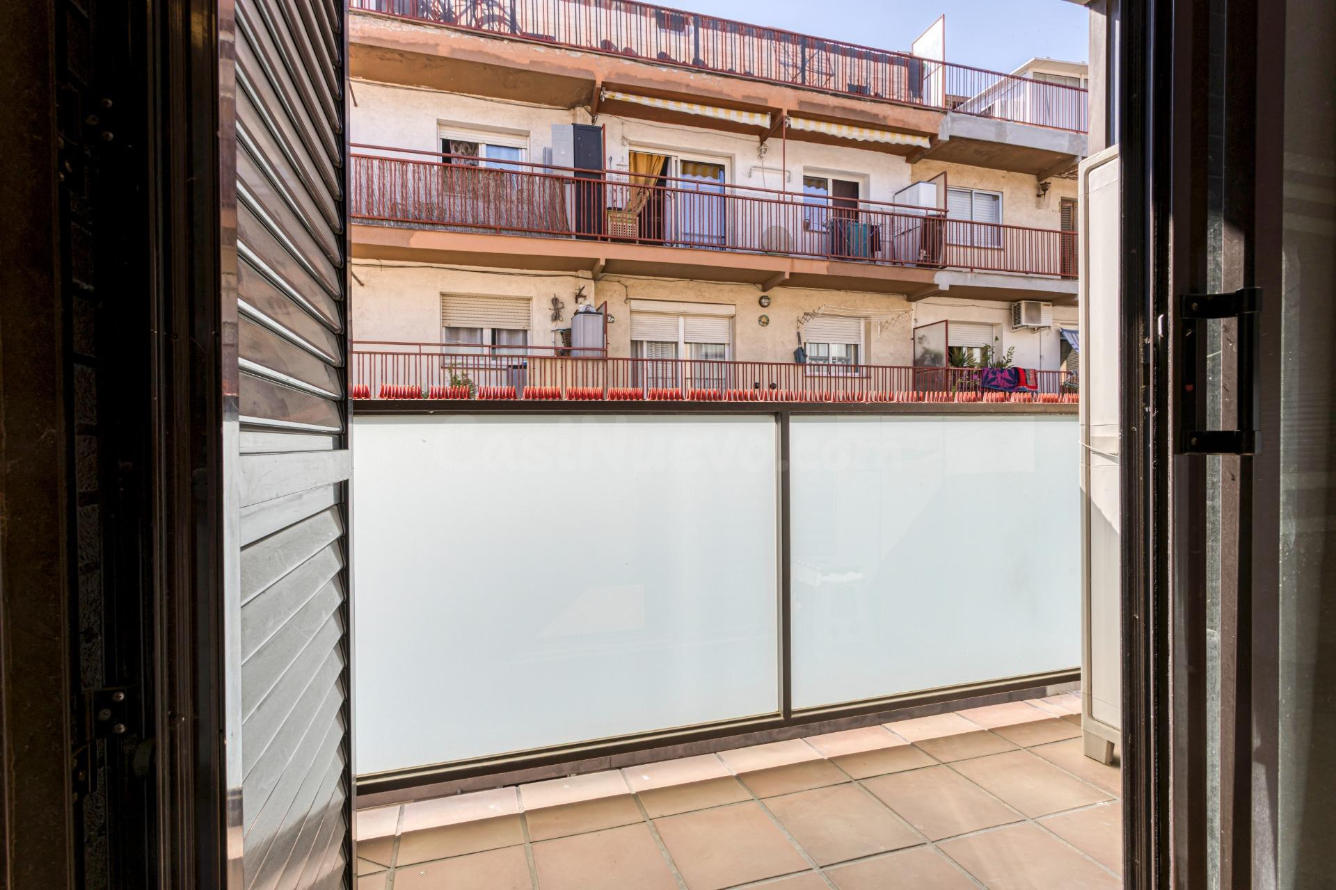 Exclusiu pis seminou zona Passeig Verdaguer amb pàrquing i t - foto 3