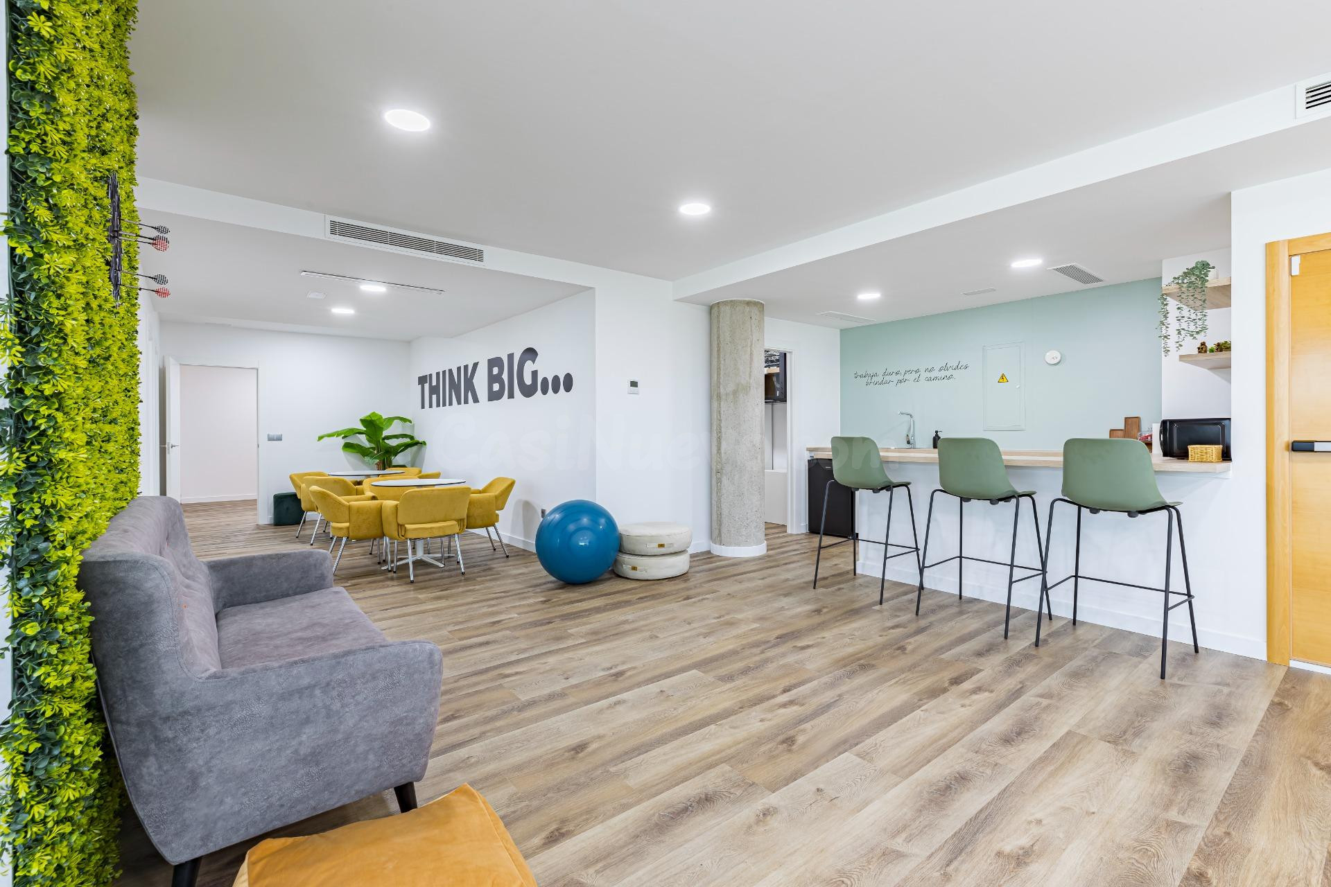 Oficinas totalmente reformadas y llave en mano de 224 m2 en 