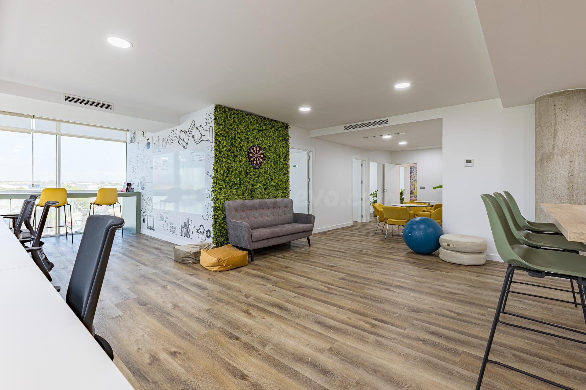 Oficinas totalmente reformadas y llave en mano de 224 m2 en  - foto 2