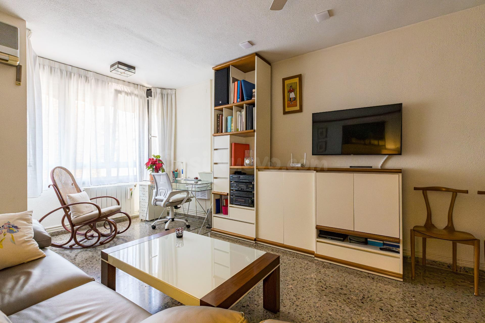 Bonita vivienda para entrar a vivir junto al Cuartel de Arti - foto 3