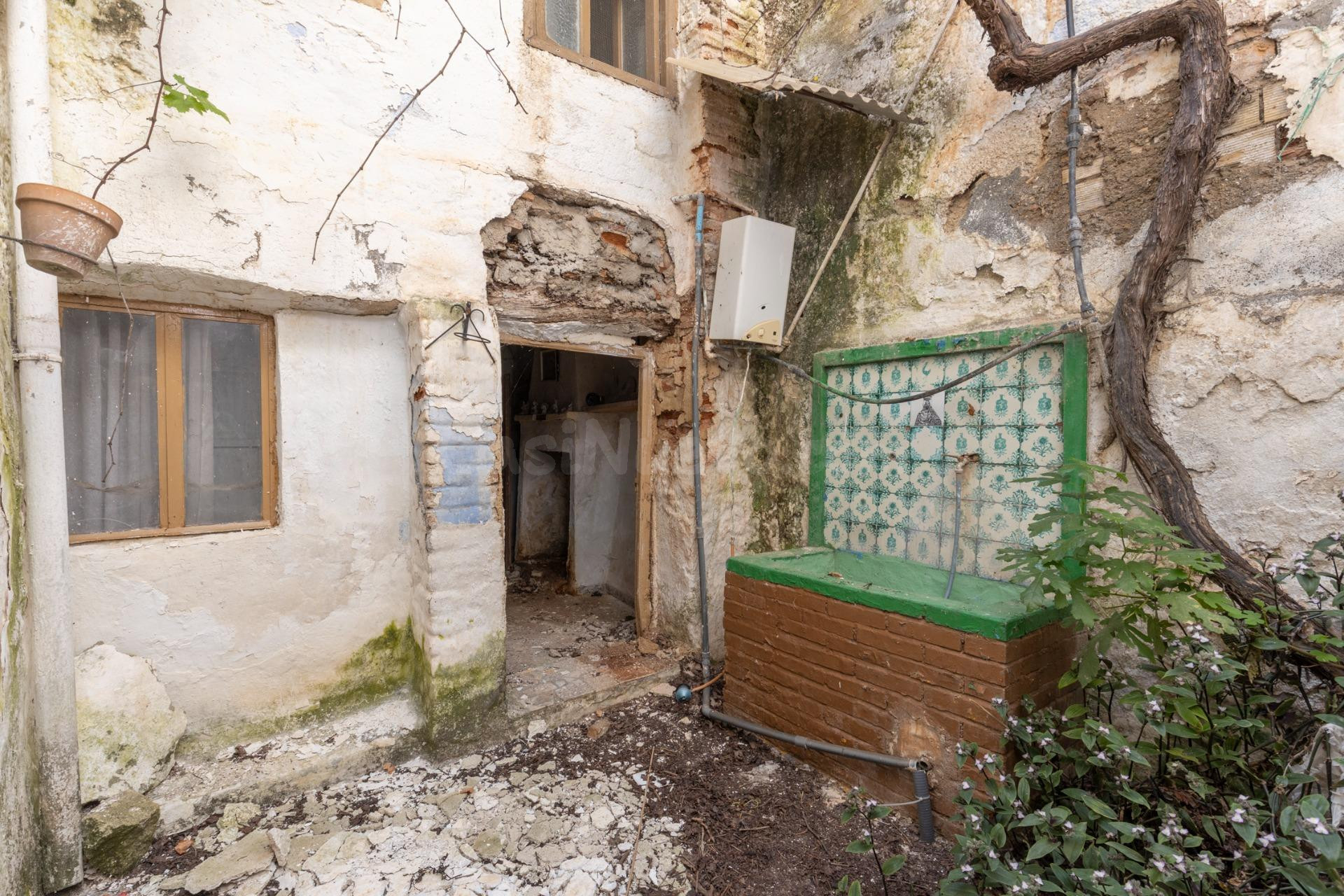 CASA PARA REFORMAR, MÁS TERRENO DE 250M2 - foto 5