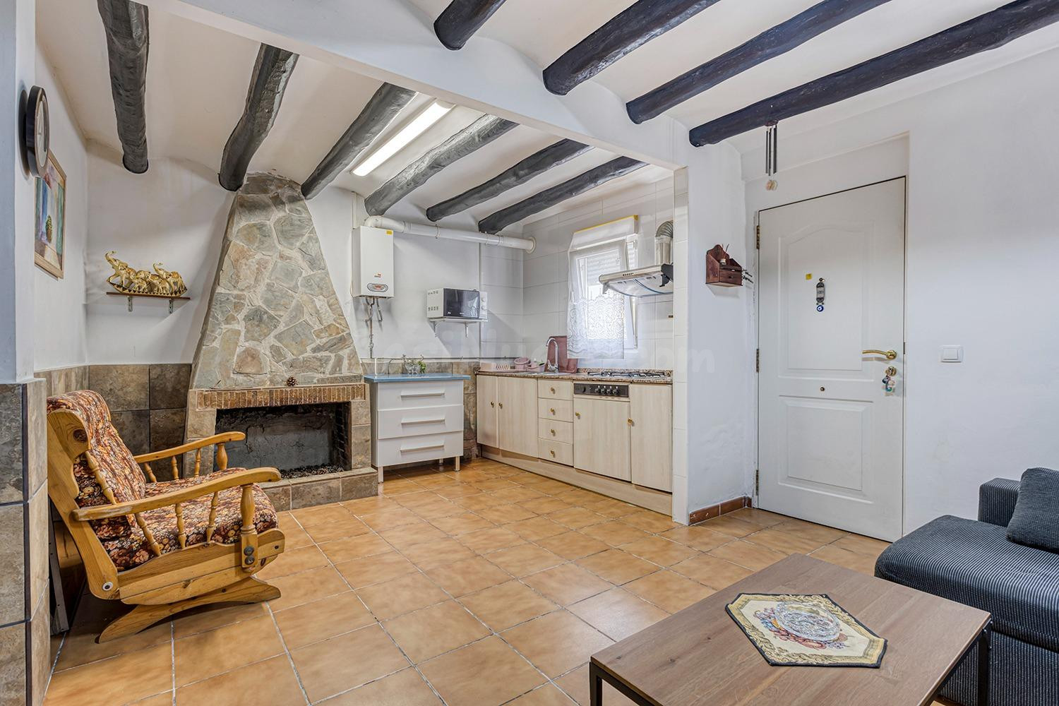 Encantadora casa adossada en venda a Montmaneu, Catalunya pe