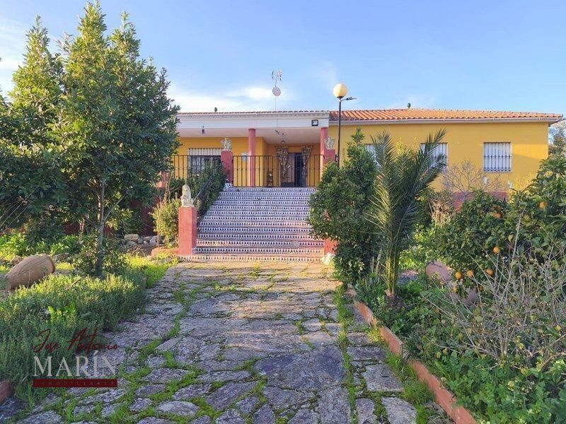 FINCA RÚSTICA CON CHALET Y MÁS - NATURALEZA, AMPLITUD Y CALI - foto 2