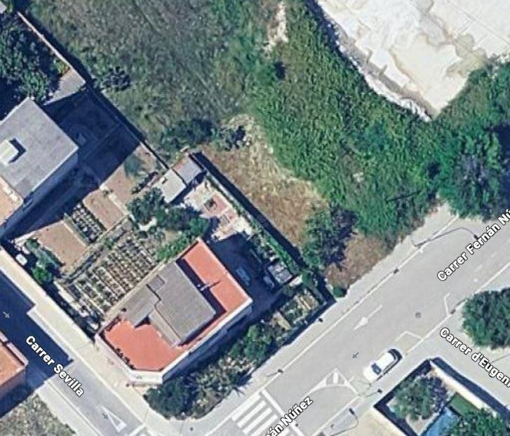 Parcel·la urbana no consolidada de 212 m2 al Barri de la Pau