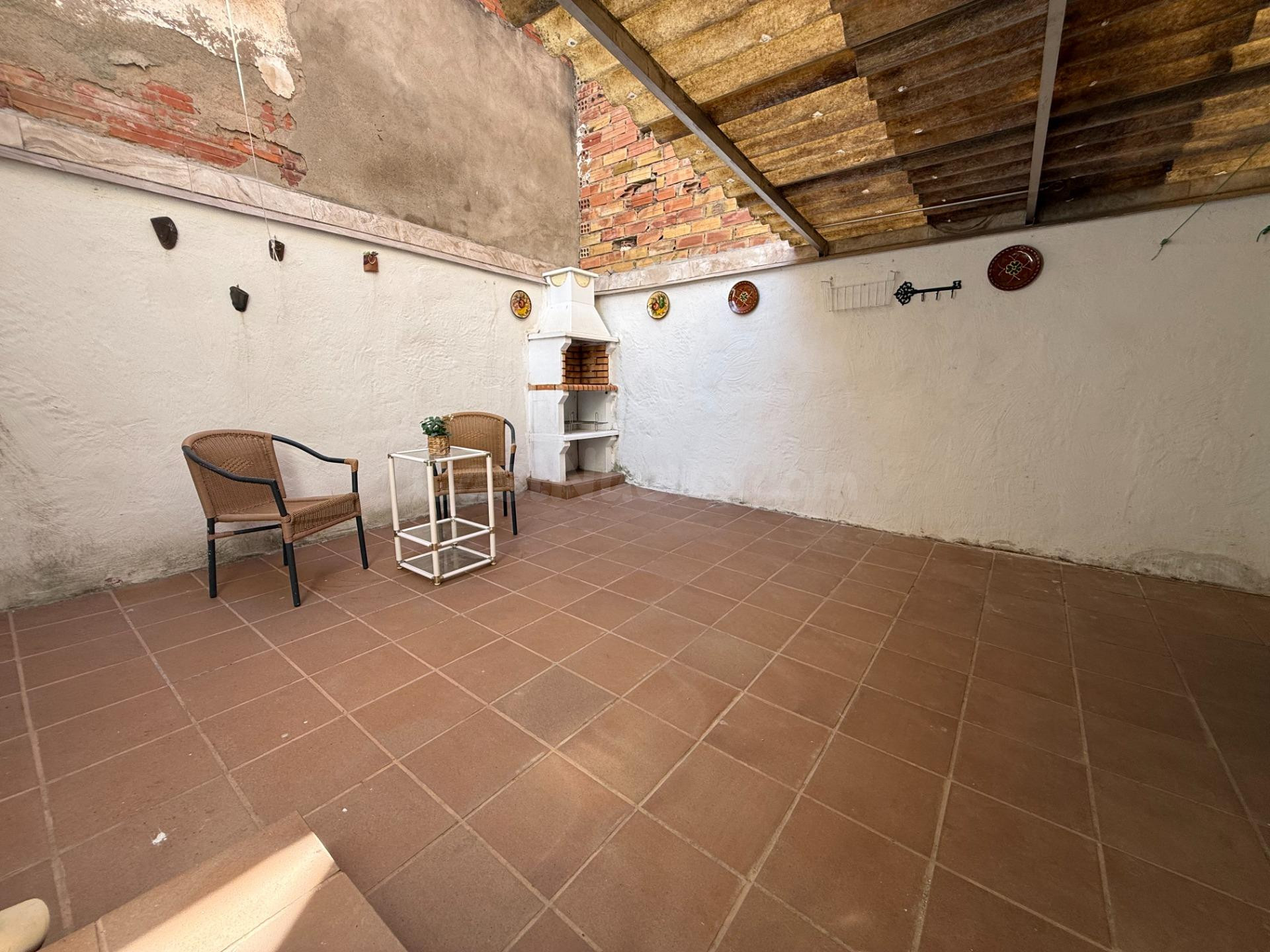 Casa adossada amb terrassa a Santa Margarida de Montbui - foto 2