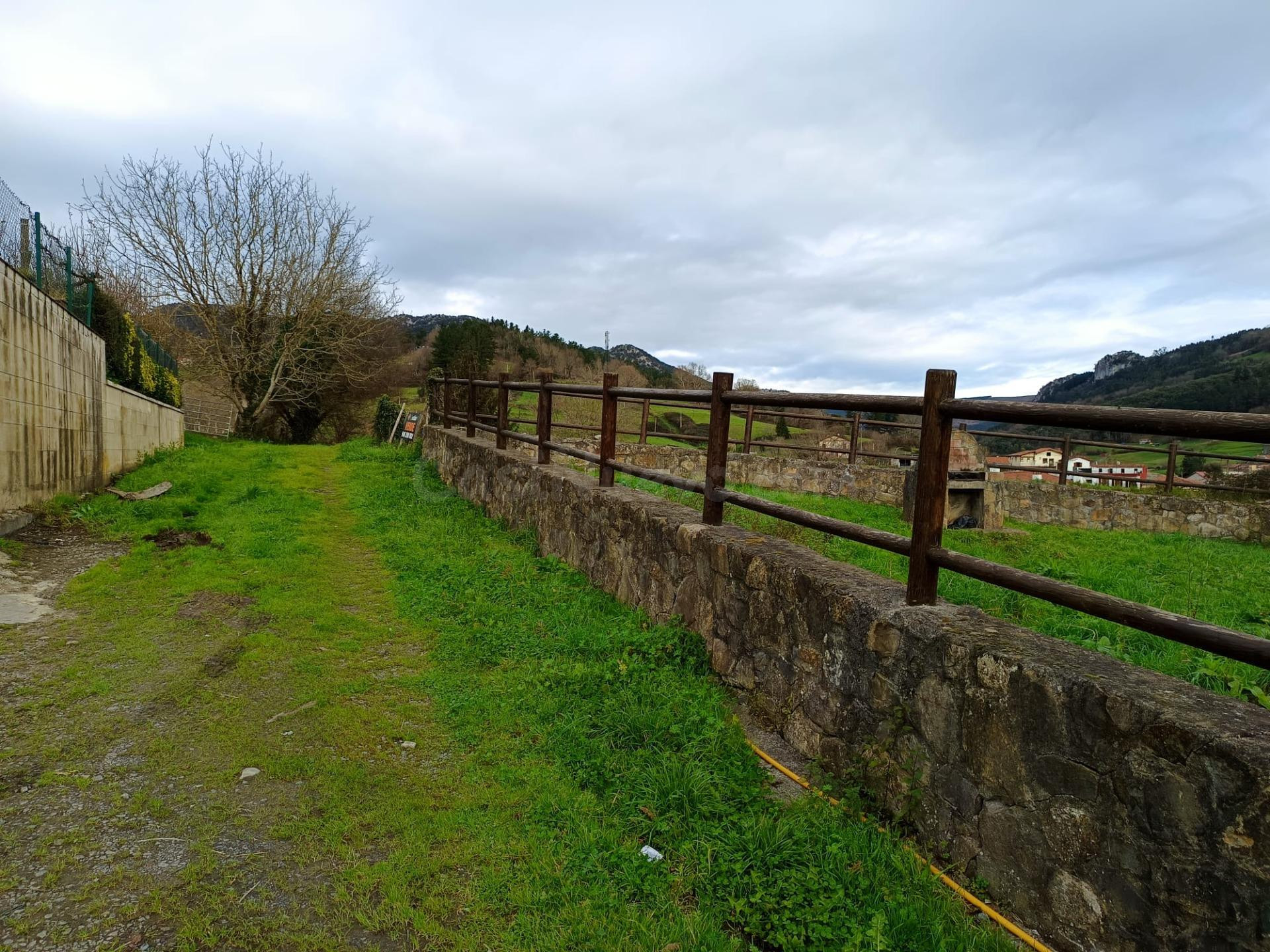 VENTA DE TERRENO URBANIZABLE EN TRUCIOS . - foto 5