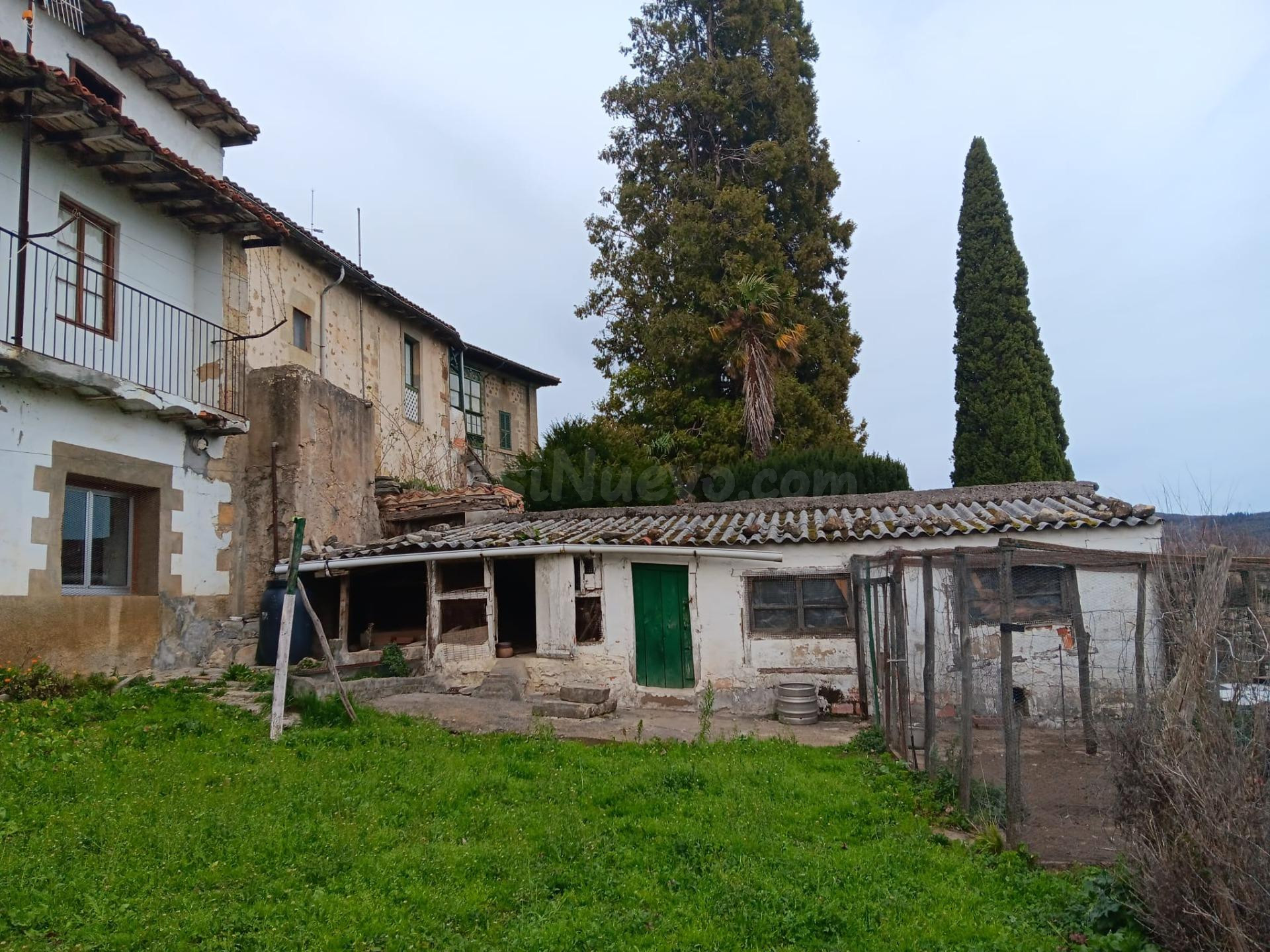 Se Vende Casa de piedra con terreno en Valle de Mena - foto 4
