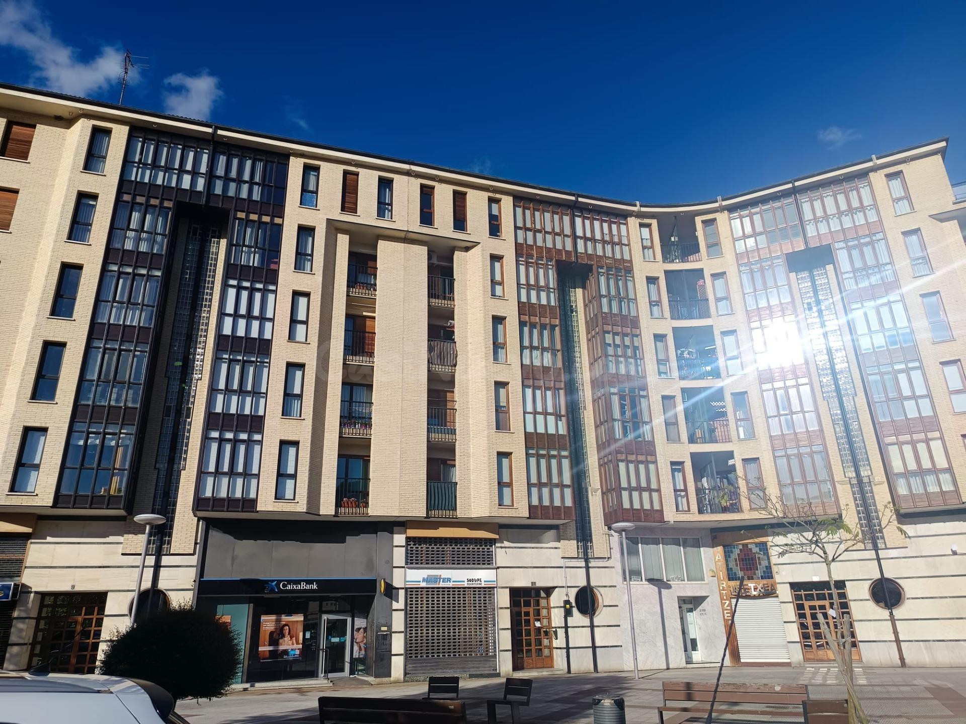 Venta piso en Sodupe con ascensor, parcela de garaje y trast - foto 4