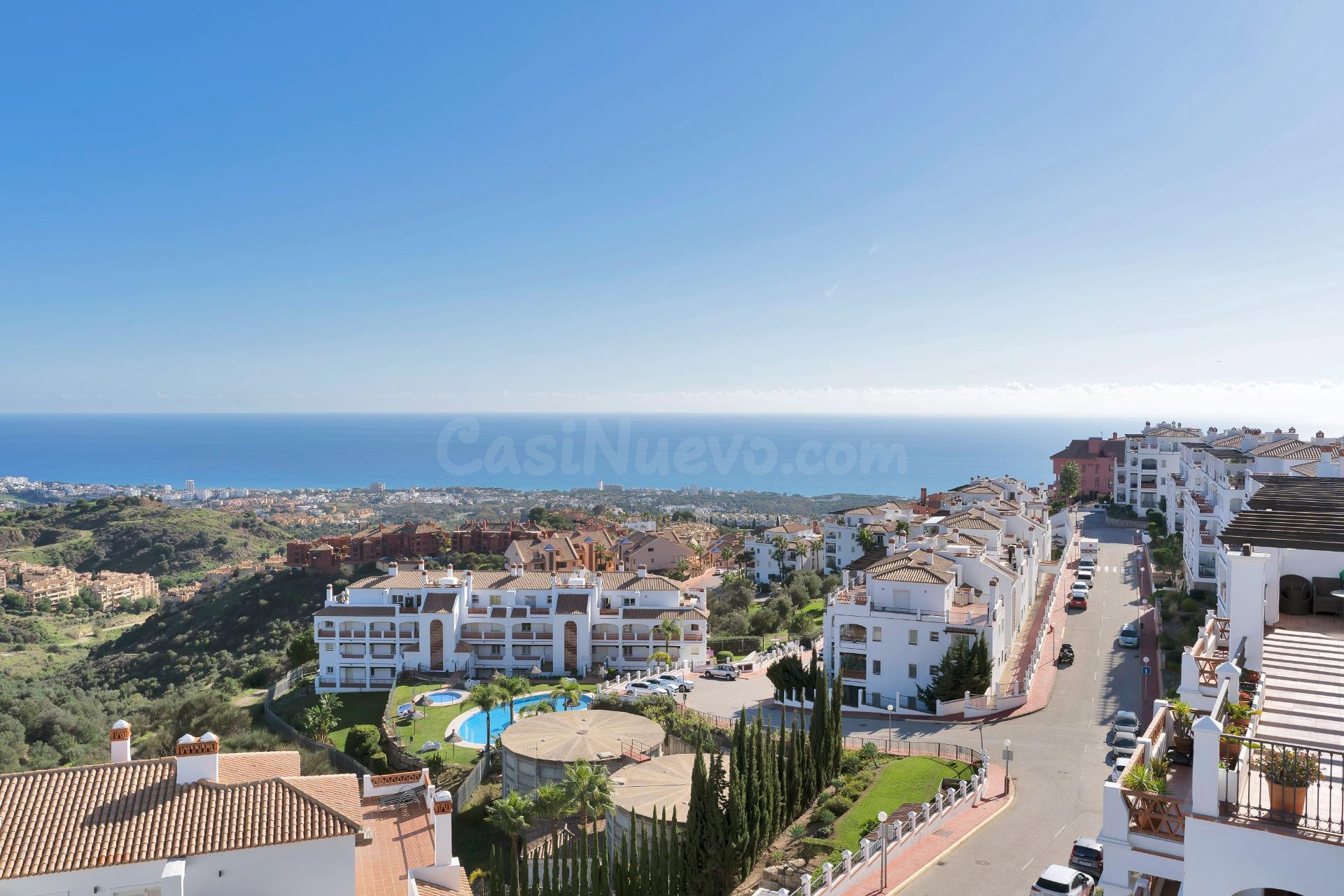 Calahonda Alta - Impresionante Atico con Alma Vistas al Mar  - foto 5
