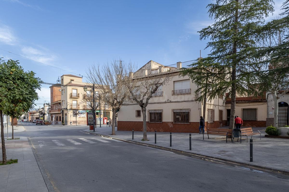 EDIFICIO CON VIVIENDA Y BAR RESTAURANTE EN CIJUELA. - foto 2