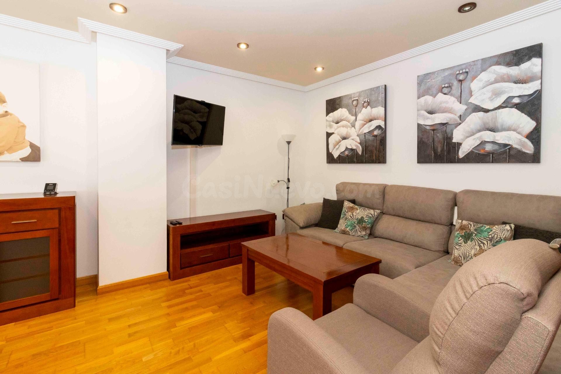 OPORTUNIDAD ÚNICA: Piso SEMINUEVO con 4 DORMITORIOS y CALIDA - foto 5