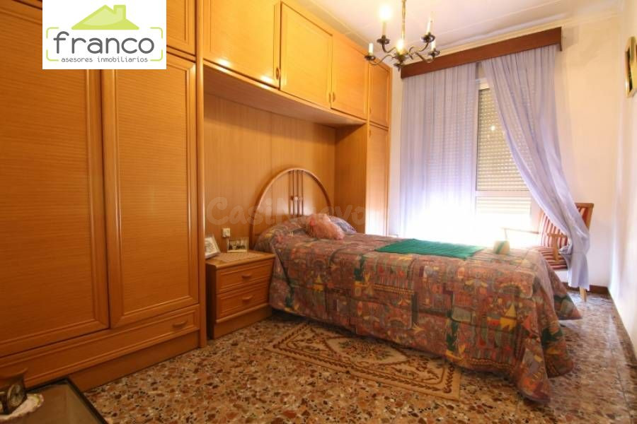 CASA EN VENTA EN EL CENTRO DE ALGUAZAS JUNTO A IGLESIA DE SA - foto 4