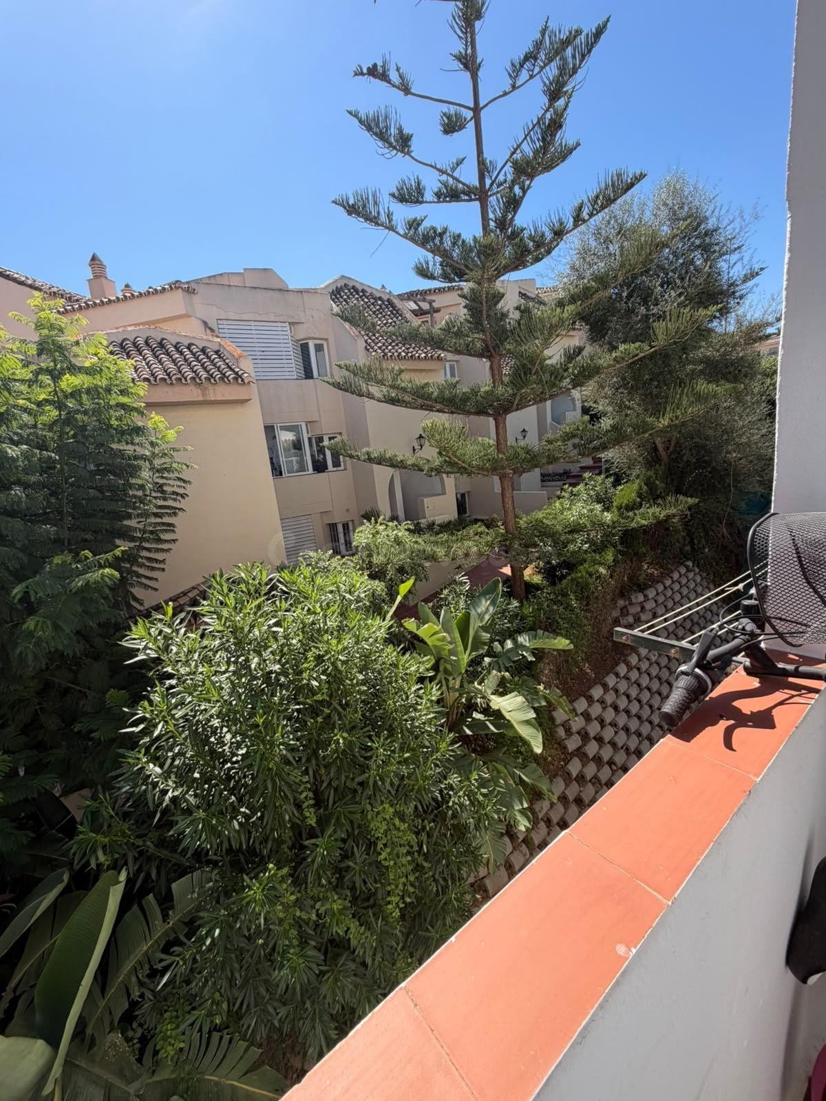 Dúplex con vistas al mar en Cerros del Águila, Mijas Costa - foto 2