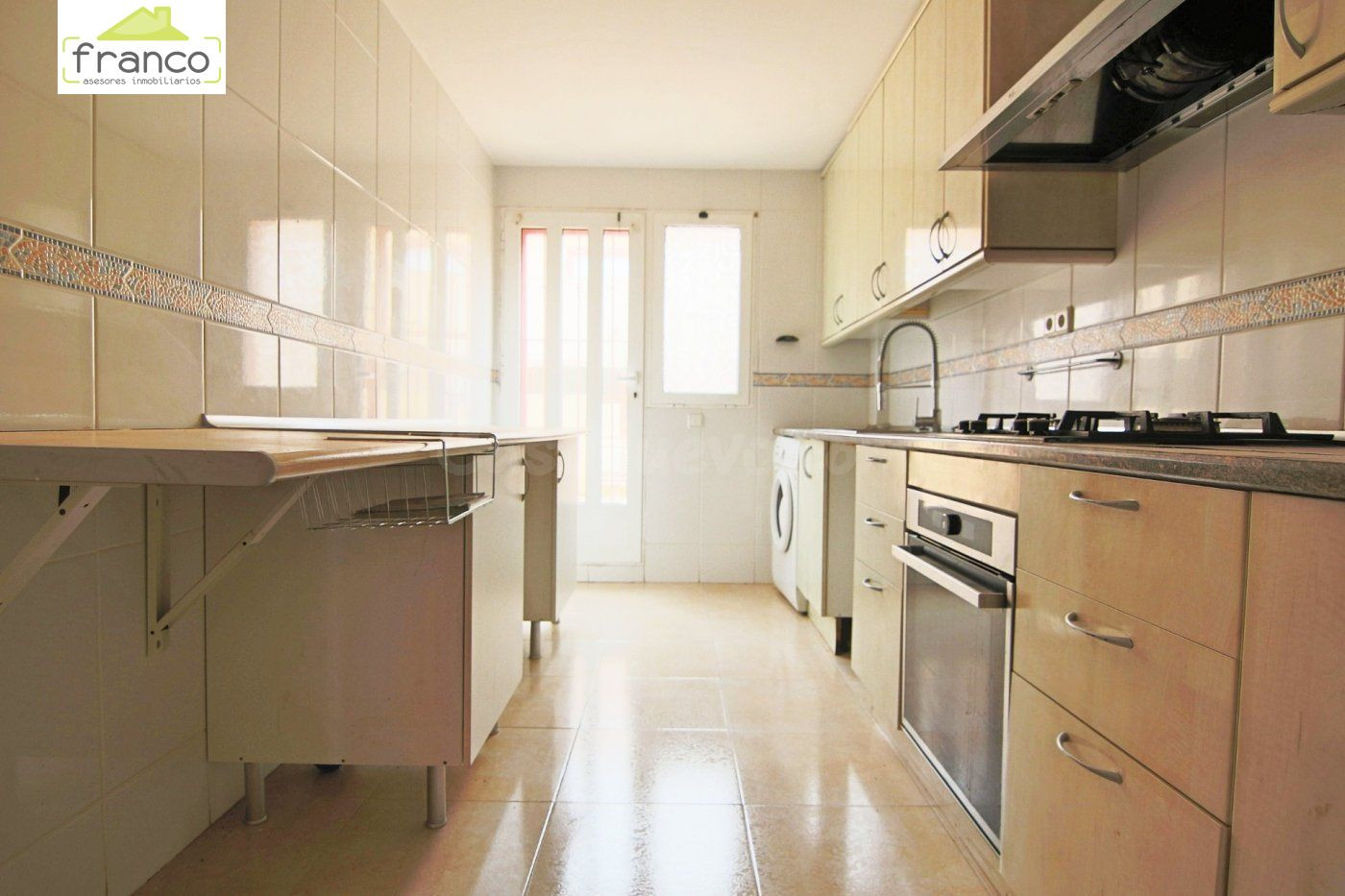 PRODUCTO PARA INVERSORES. VIVIENDA ALQUILADA. ADOSADO EN LOS - foto 5