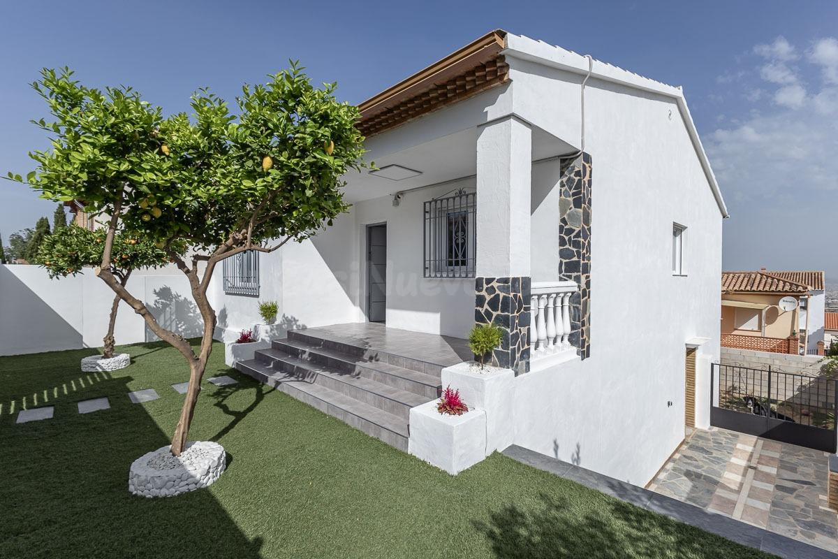 Casa en venta en Monachil (Granada) – Amplia, luminosa y con