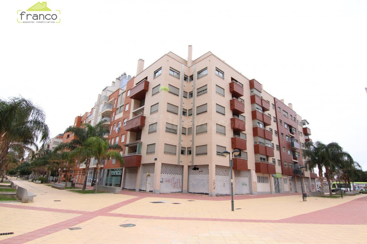 Moderno y en la mejor zona de Juan Carlos I-