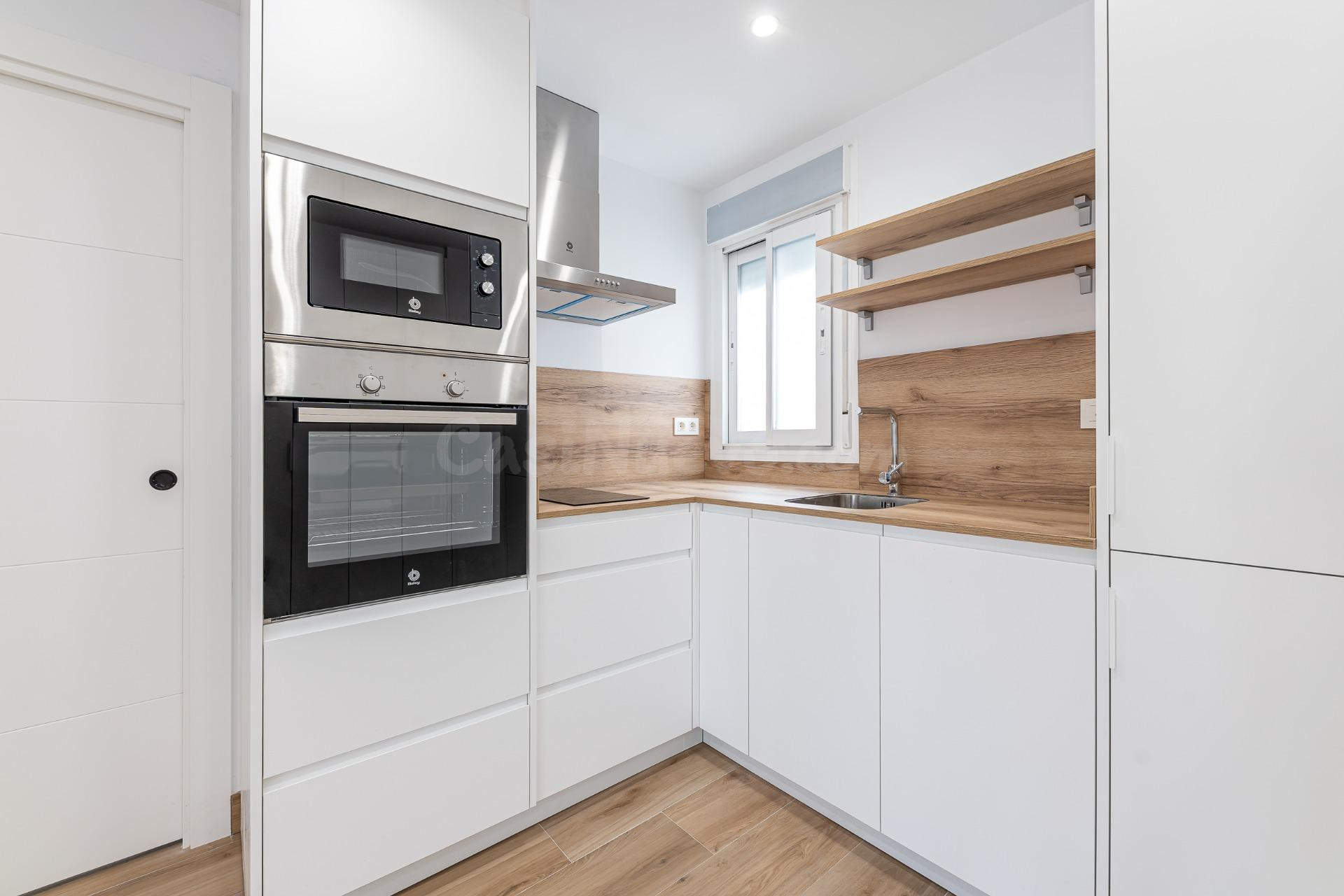 Amplio Apartamento con Licencia Turística en el Corazón de l - foto 4