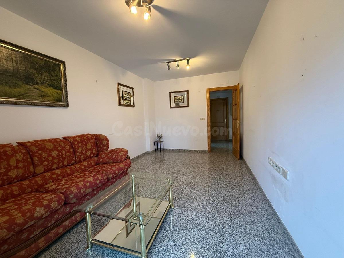 Atractivo Apartamento en Los Boliches con Garaje y Trastero - foto 2