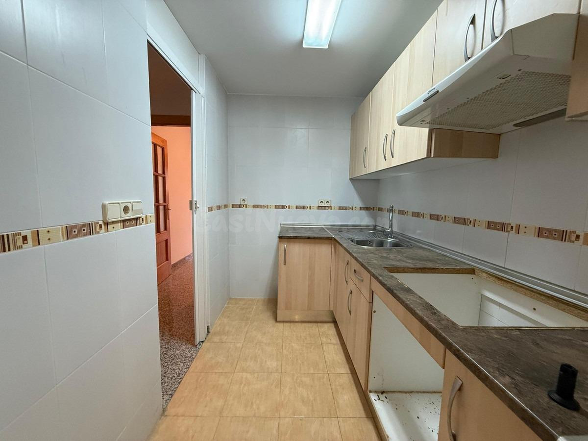 Atractivo Apartamento en Los Boliches con Garaje y Trastero - foto 5
