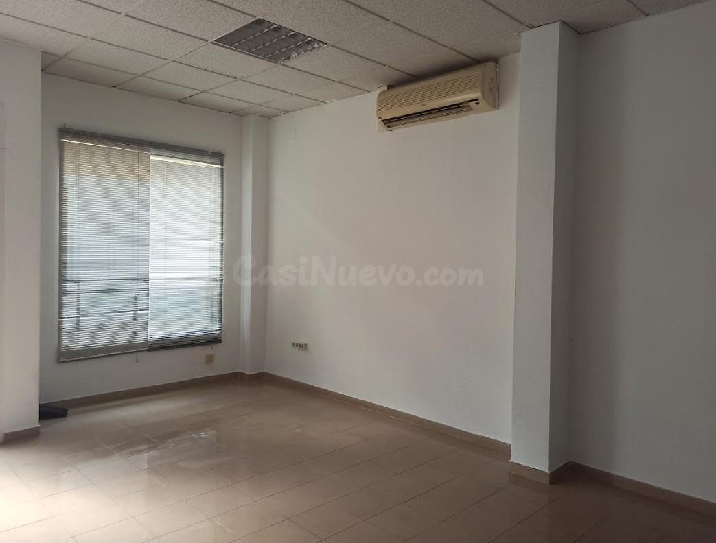 Local comercial en Galeria comercial Mairena - foto 2
