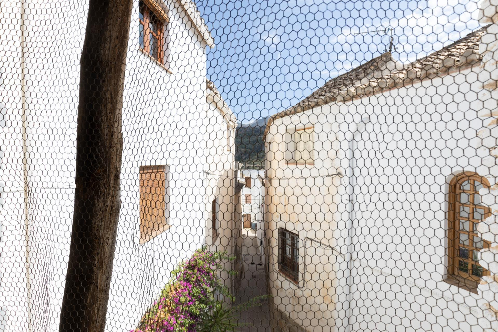 Bonita casa diáfana en el corazón de Albuñuelas - foto 4