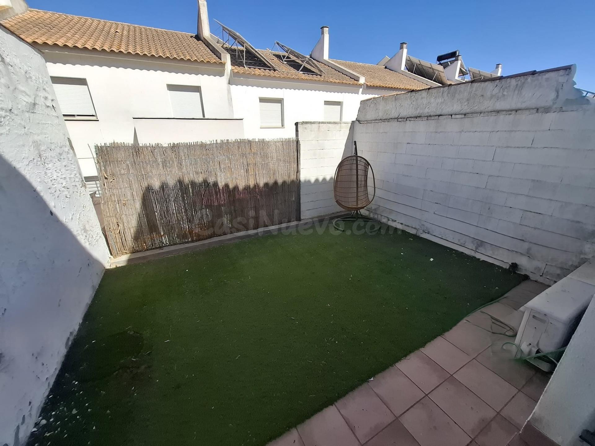 Chalet adosado en venta en Calle Clara Campoamor