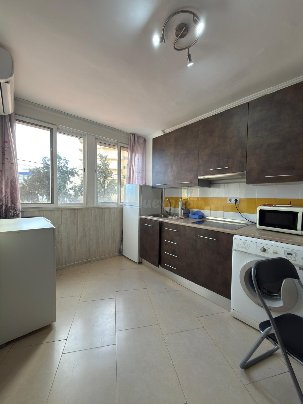Tu refugio en la Costa del Sol: estudio con piscina en Benal - foto 2