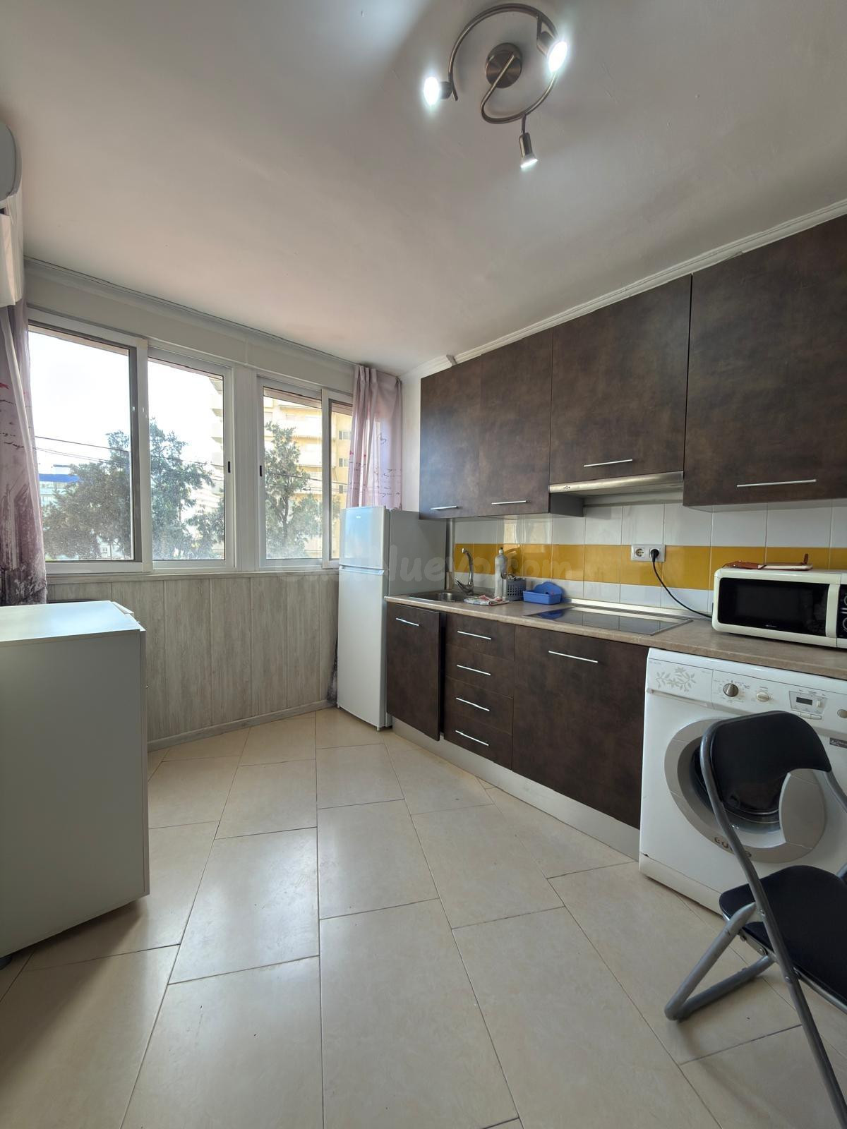 Tu refugio en la Costa del Sol: estudio con piscina en Benal - foto 3